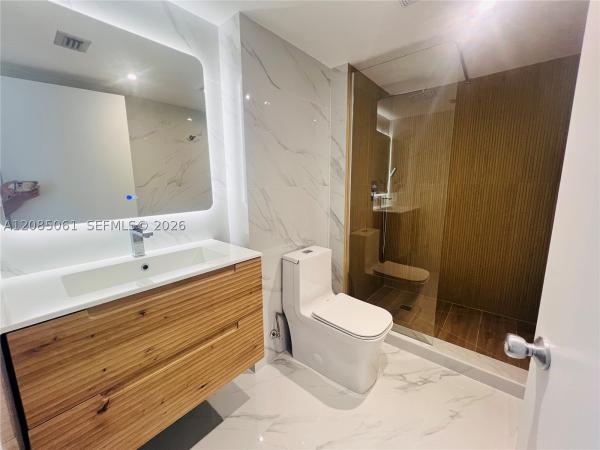Waterview 1, 20505 E Country Club Dr #1138, Aventura, Florida 33180, image 2