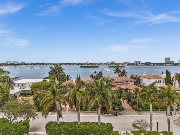 10031 W Broadview Dr, Bay Harbor Islands, Florida 33154, image 2