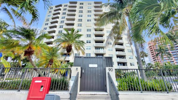 Gables Waterway Towers, 90 Edgewater Dr #PH-10, Coral Gables, Florida 33133, image 3