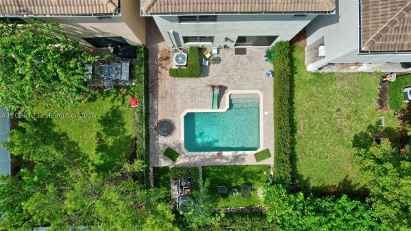 657 NE 191st St, Unincorporated Dade County, Florida 33179, image 3