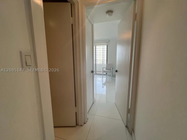 Oceanside Plaza, 5555 Collins Ave #9Y, Miami Beach, Florida 33140, image 1