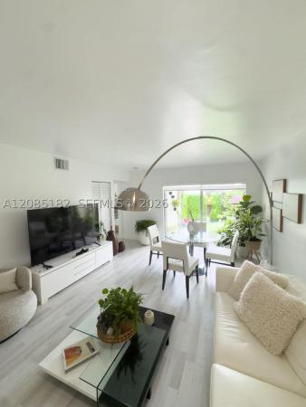 1112 NW 125th Pl #102, Unincorporated Dade County, Florida 33182, image 3
