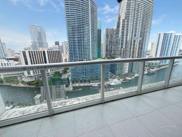 Icon Brickell Tower 3, 485 Brickell Ave #2303, Miami, Florida 33131, image 2