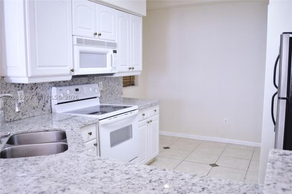 Village By The Bay, 3225 NE 184th St #10103, Aventura, Florida 33160, image 3