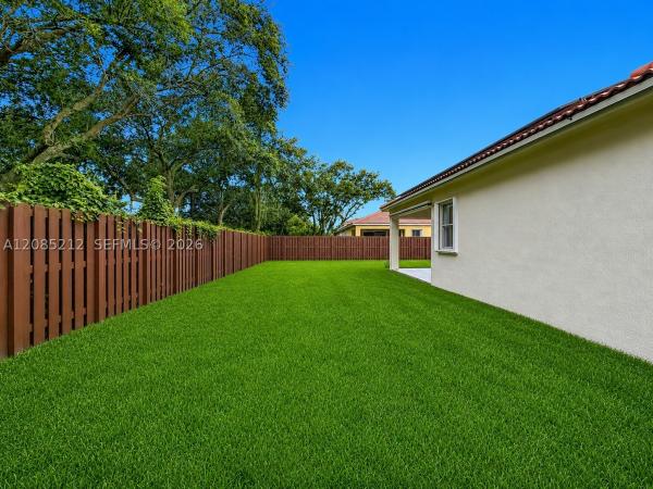 Emerald Courts, Weston, Florida 33331, image 2