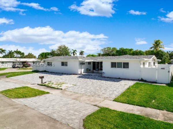 1950 NE 208th Ter, Unincorporated Dade County, Florida 33179, image 3
