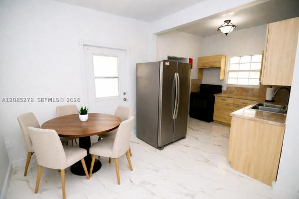 298 NW 104th St, Unincorporated Dade County, Florida 33150, image 3