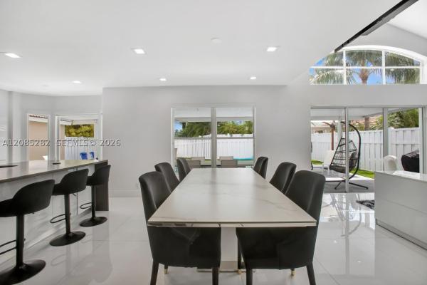 Banyan Oakridge, 3432 SW 49th St, Hollywood, Florida 33312, image 2