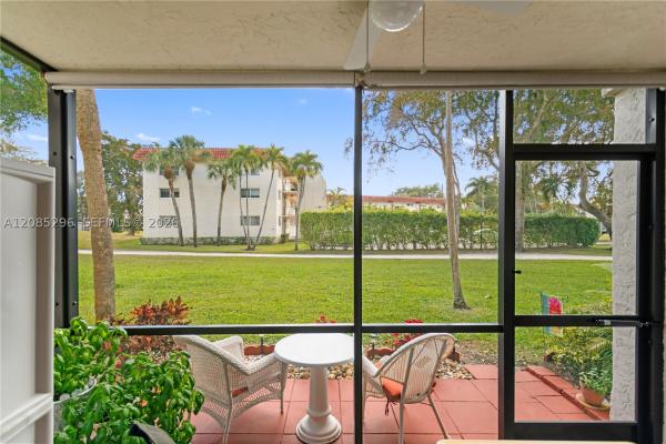 Hollybrook Golf & Tennis Club, 691 S Hollybrook Dr #105, Pembroke Pines, Florida 33025, image 2