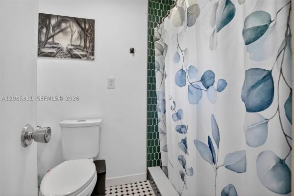 Weidlings, 6238 Hayes St, Hollywood, Florida 33024, image 1