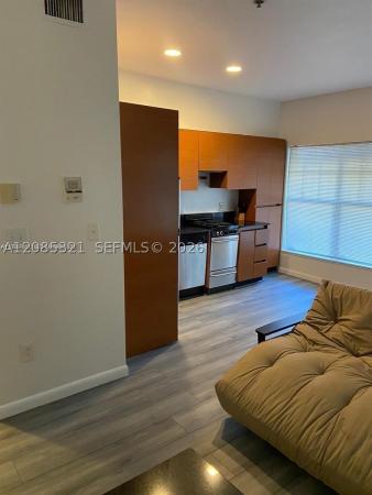 Dorann, 1244 Pennsylvania Ave #101, Miami Beach, Florida 33139, image 2