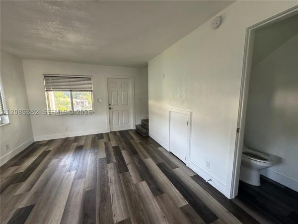 913 NE 17th St #9, Fort Lauderdale, Florida 33305, image 3