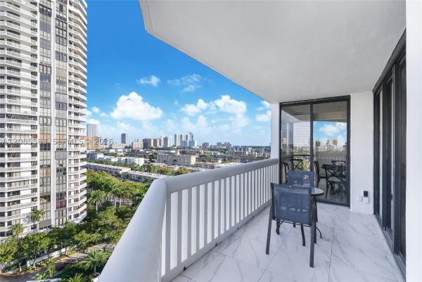 1000 Island Boulevard, 1000 W Island Blvd #1404, Aventura, Florida 33160, image 3