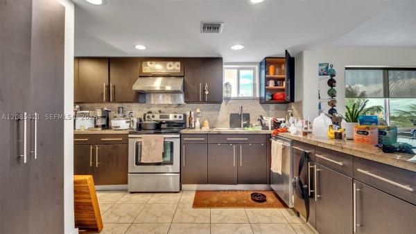Domino One, 8001 Crespi Blvd #4B, Miami Beach, Florida 33141, image 2