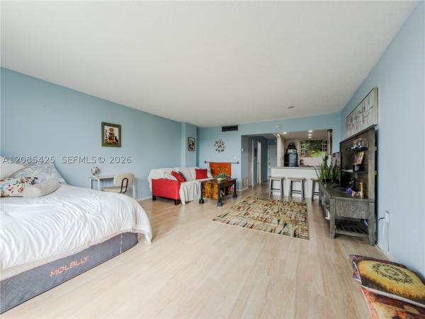 3 Horizons East, 12500 NE 15th Ave #312, North Miami, Florida 33161, image 3