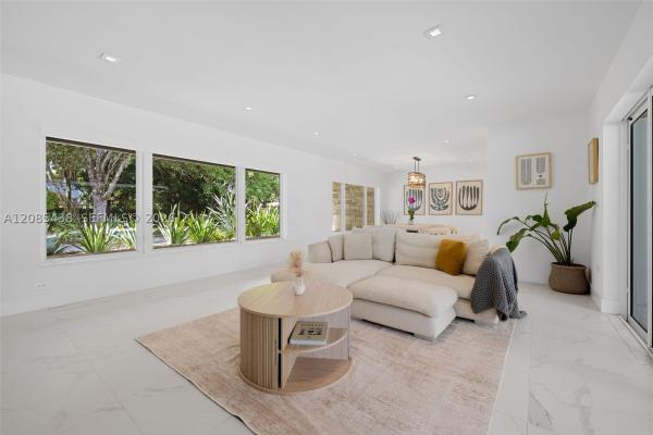 Bea Manors, 7421 SW 131st St, Pinecrest, Florida 33156, image 1