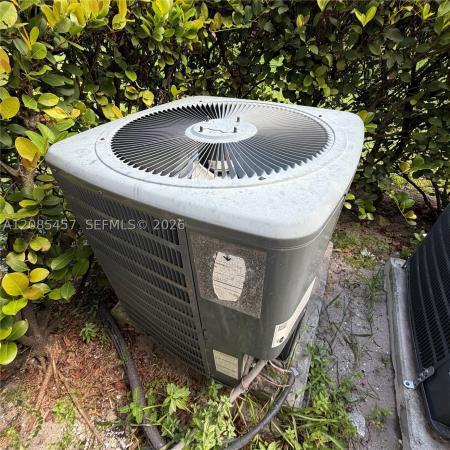 1965 Freeport Ln, Riviera Beach, Florida 33404, image 2