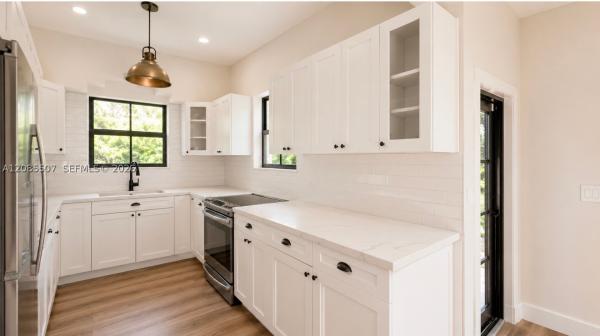Washington Place, 735 NE 72nd St, Miami, Florida 33138, image 3
