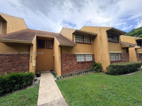 Center Court, 3178 N Pine Island Rd #805, Sunrise, Florida 33351, image 2