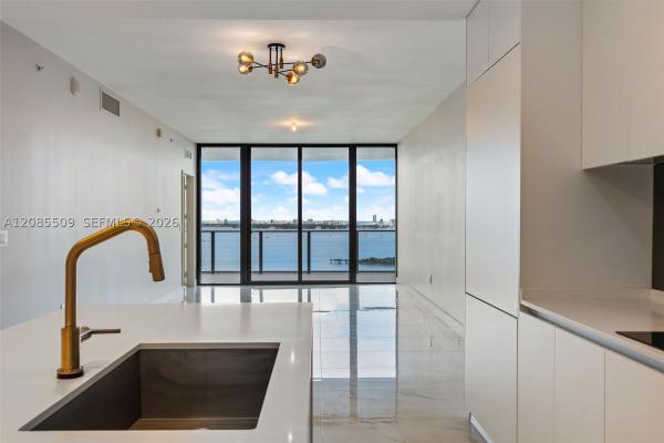 700 NE 24th St #2206, Miami, Florida 33137, image 3