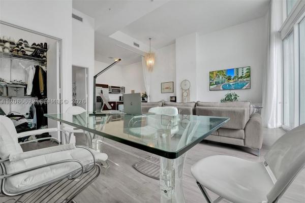 Quantum On The Bay, 1900 N Bayshore Dr #508, Miami, Florida 33132, image 3