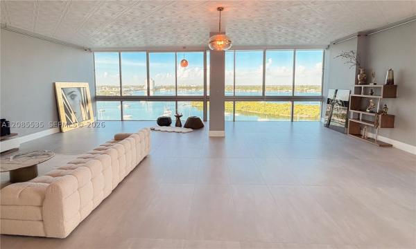 Space 01, 7934 West Dr #1105, North Bay Village, Florida 33141, image 1