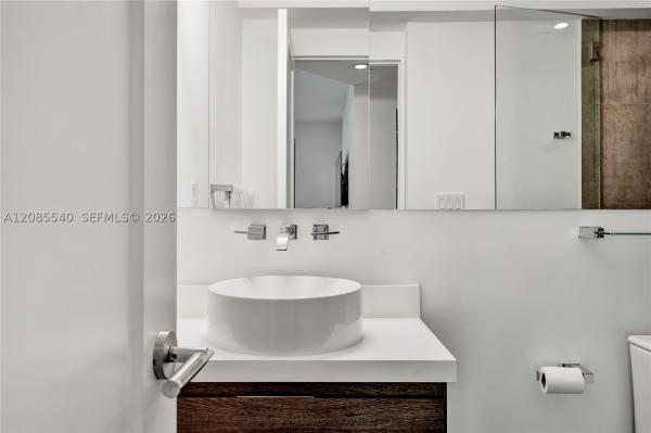 Mid Golf, 2802 Prairie Ave, Miami Beach, Florida 33140, image 1