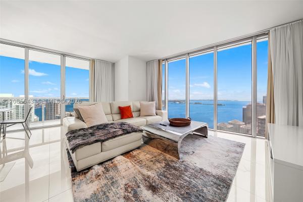 Icon Brickell Tower 3, 485 Brickell Ave #4410, Miami, Florida 33131, image 2