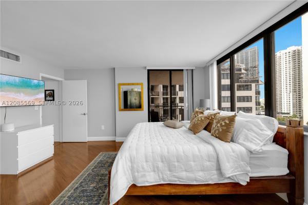 Brickell Key Two, 540 Brickell Key Dr #1414, Miami, Florida 33131, image 1