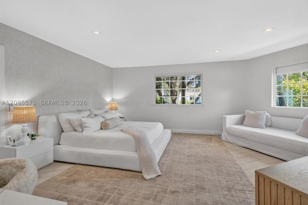 Biscayne Key Estates, 755 Curtiswood Dr, Key Biscayne, Florida 33149, image 2