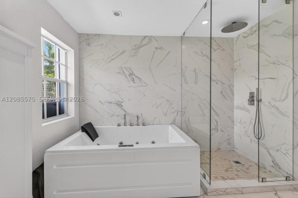 Biscayne Key Estates, 755 Curtiswood Dr, Key Biscayne, Florida 33149, image 3