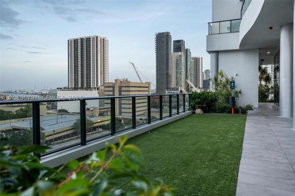 Canvas, 1600 NE 1st Ave #1018, Miami, Florida 33132, image 3