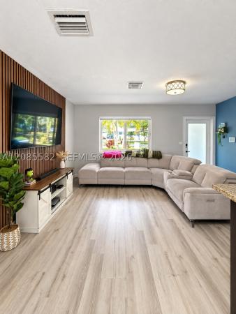 Boulevard Heights, 240 N 68th Ave, Hollywood, Florida 33024, image 1