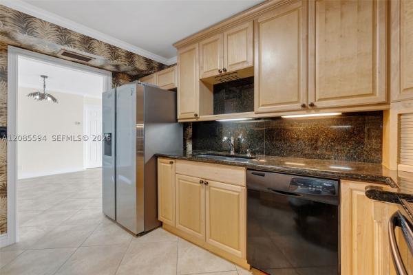 Silver Thatch Atlantic Plaza, 531 N Ocean Blvd #1510, Pompano Beach, Florida 33062, image 2