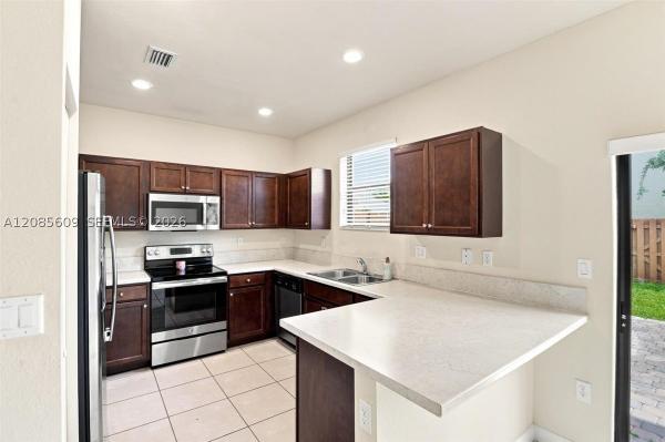 Chateau At The Vineyards, 3787 SE 2nd St, Homestead, Florida 33033, image 3