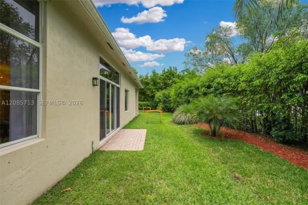 Victoria Pointe, 1604 Victoria Pointe Ln, Weston, Florida 33327, image 1