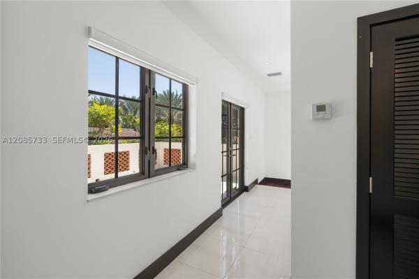 Granada, 519 Alhambra Cir, Coral Gables, Florida 33134, image 3