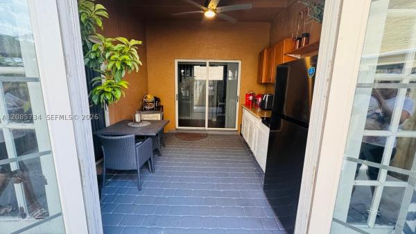 Cristys Homestead, 1240 NE 41st Pl, Homestead, Florida 33033, image 3
