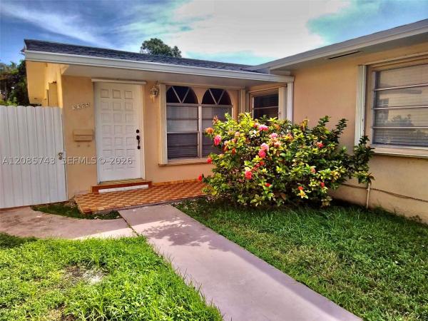 Miami Suburban Acres, 3304 SW 23rd St, Miami, Florida 33145, image 1