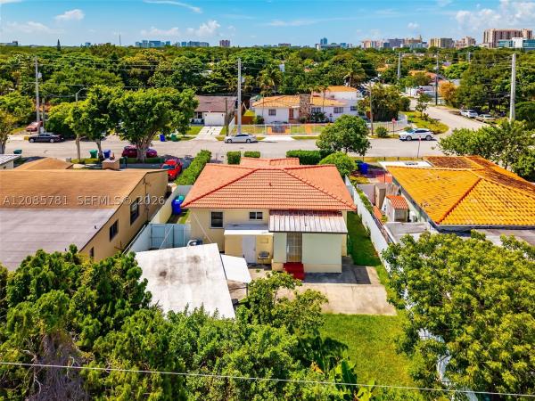 Auburndale, 3375 SW 1st St, Miami, Florida 33135, image 2