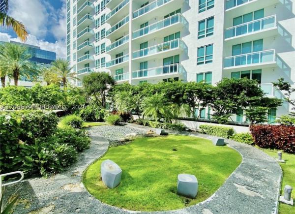 The Plaza On Brickell East, 950 Brickell Bay Dr #3909, Miami, Florida 33131, image 1