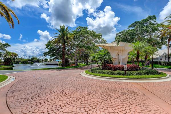 Barclay Club, 30 Windsor Ln ##30, Palm Beach Gardens, Florida 33418, image 1