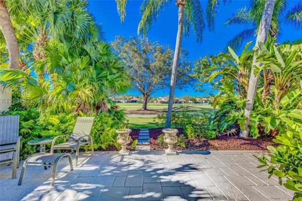 Barclay Club, 30 Windsor Ln ##30, Palm Beach Gardens, Florida 33418, image 3
