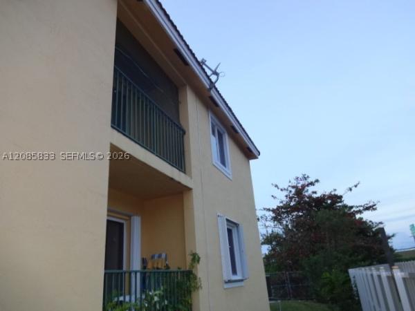 Vista Al Lago, 4681 NW 9th St #208, Miami, Florida 33126, image 2