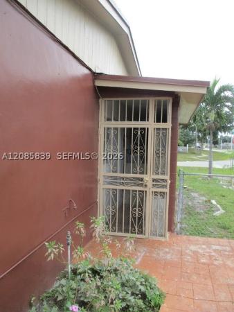Highland Manor, 205 NE 175th St, North Miami Beach, Florida 33162, image 2