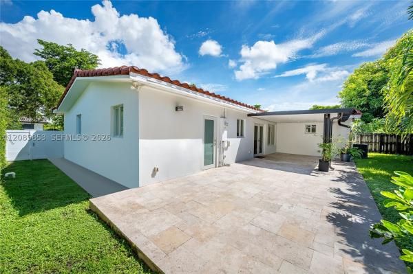 Lemlich Manor, 6430 SW 21st St, West Miami, Florida 33155, image 3
