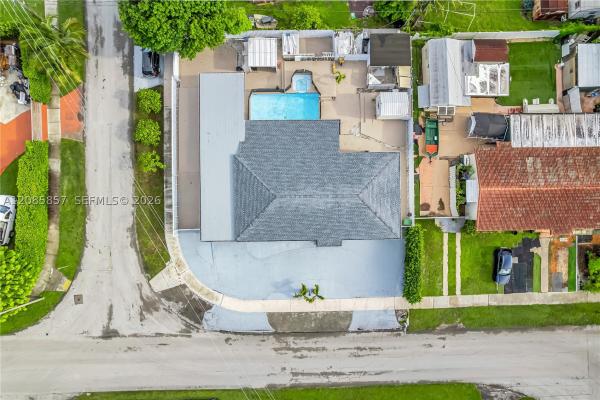 9365 SW 44th St, Unincorporated Dade County, Florida 33165, image 2