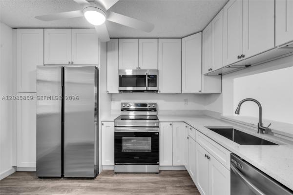 Applewood Village 2, 2767 Carambola Cir S #402, Coconut Creek, Florida 33066, image 2