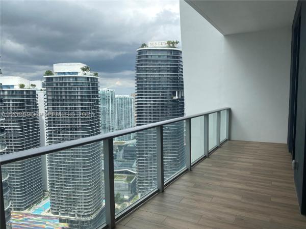 1010 Brickell, 1010 Brickell Ave #4807, Miami, Florida 33131, image 2