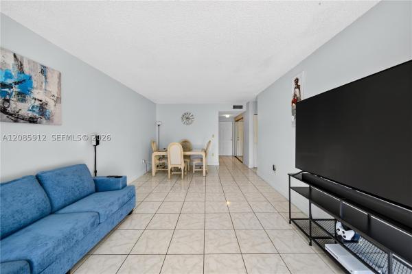 Woodcreek, 1801 NE 140th St #108, North Miami, Florida 33181, image 2